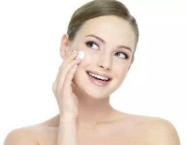 如何让自己的皮肤变得更加水嫩