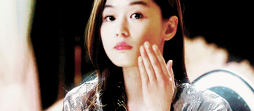 一到秋季肌肤就“不安分”？少了这两步等于白护肤